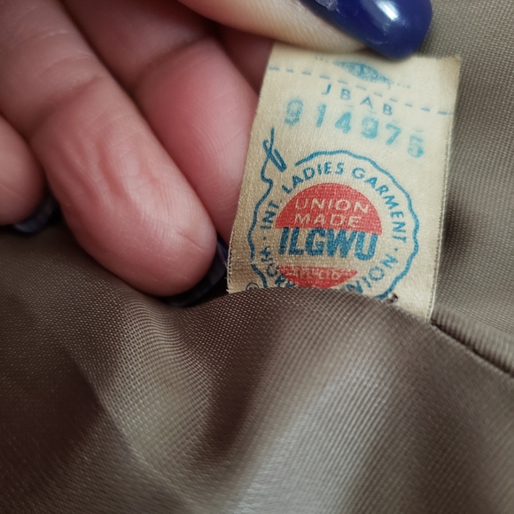 VINTAGE 1970's Wool/Rabbit Pea Coat! - Picture 2 of 15